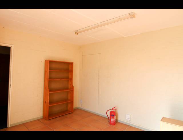 55M² OFFICE TO LET IN MAITLAND
